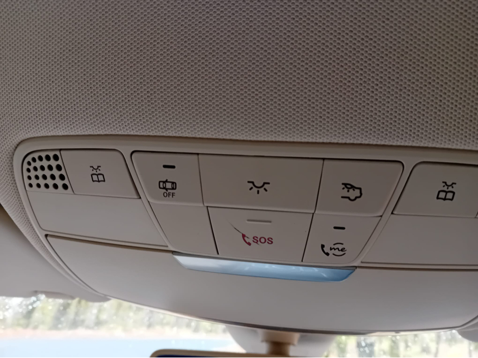 2019 Mercedes-Benz C Class - image 27