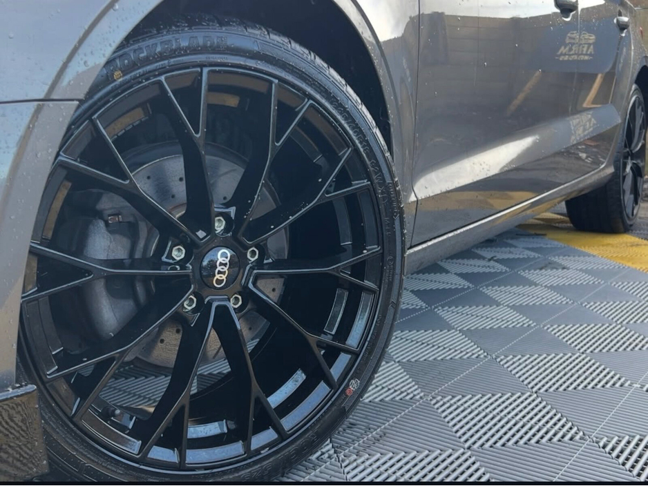 2015 Audi A3 - image 2