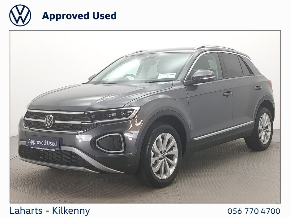 2023 Volkswagen T-Roc - image 13