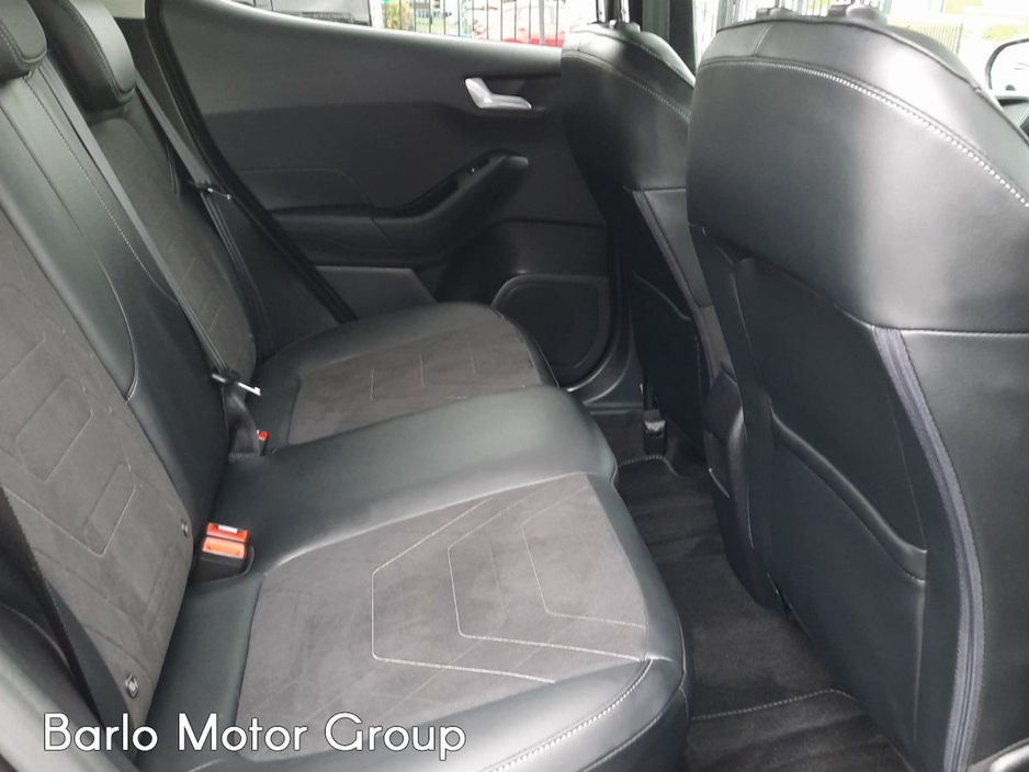 2022 Ford Fiesta - image 12