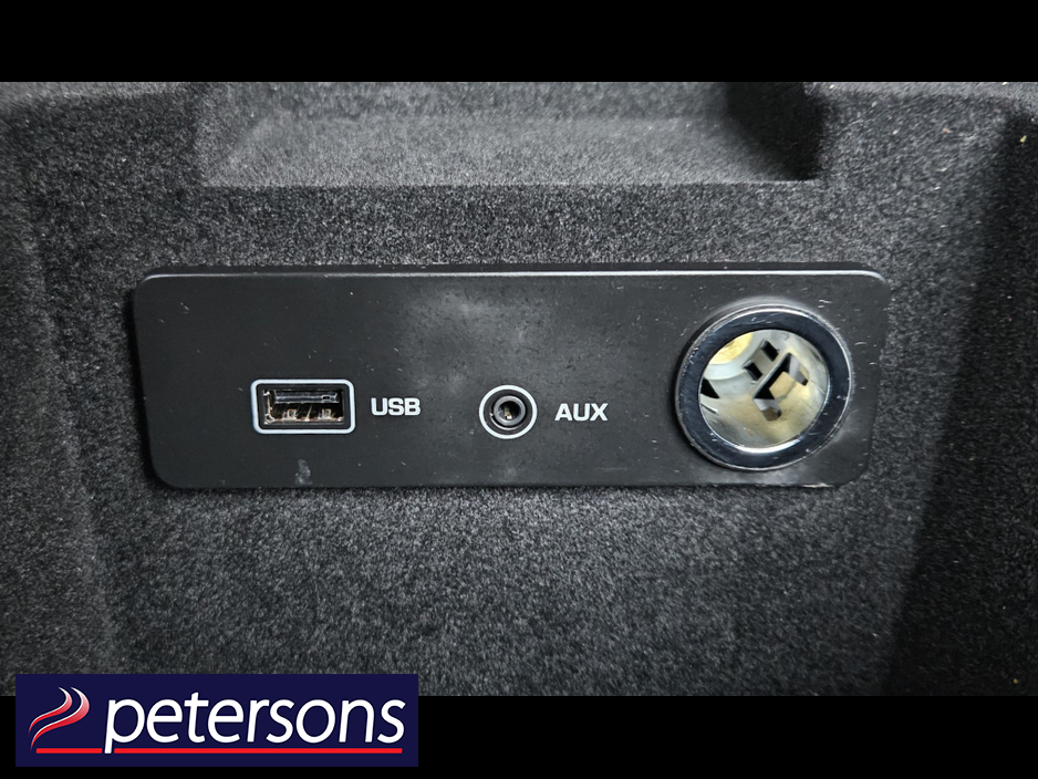 2015 Jaguar XE 2.0L 14D ADJ200 PRESTIGE 4DR AUTOMATIC €12,950