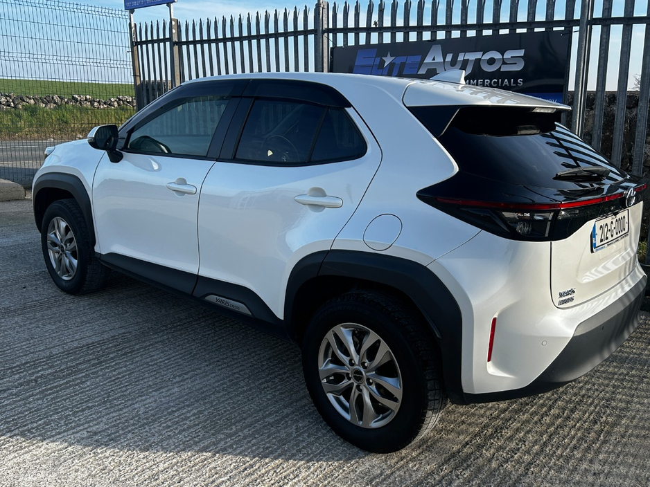 2021 Toyota Yaris Cross - image 4