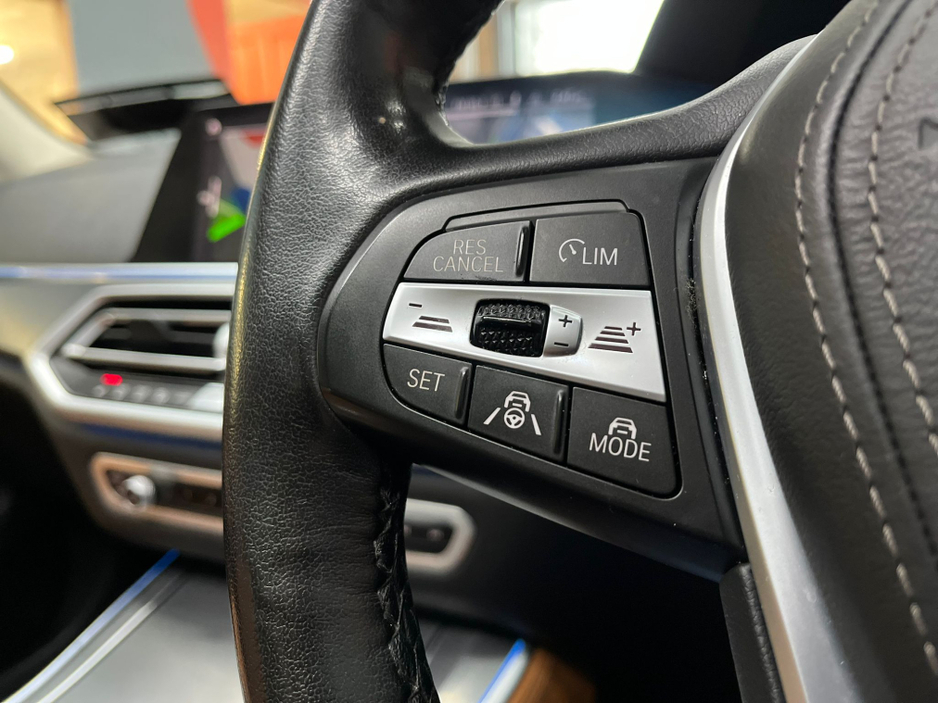 2021 BMW X5 €52950 2021 BMW X5 xDRIVE 45E -PANORAMIC ELECTRIC ROOF - HEATED ELECTRIC MEMORY SEATS - CRUISE CONTROL - REVERSE CAMERA - SPLIT ELECTRIC TAILGATE - REAR SUNBLINDS - REVERSE CAMERA €52,950