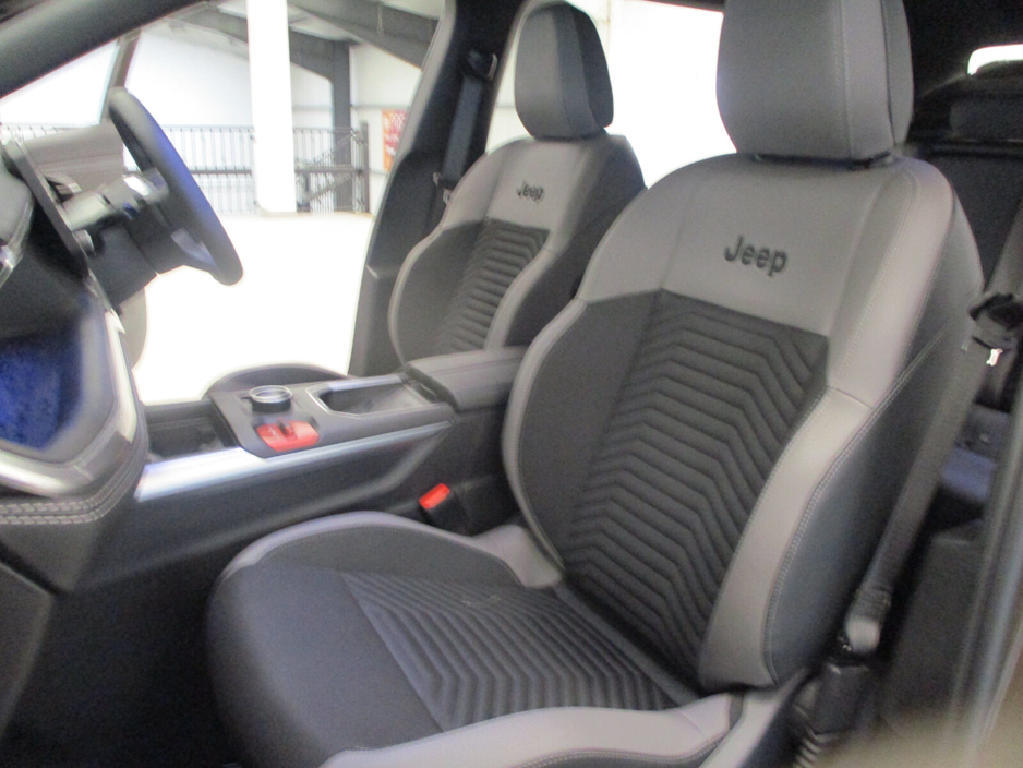 2026 Jeep Compass - image 13