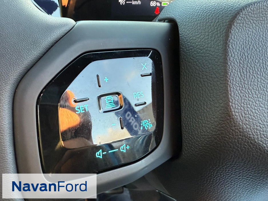 2025 Ford Explorer - image 18