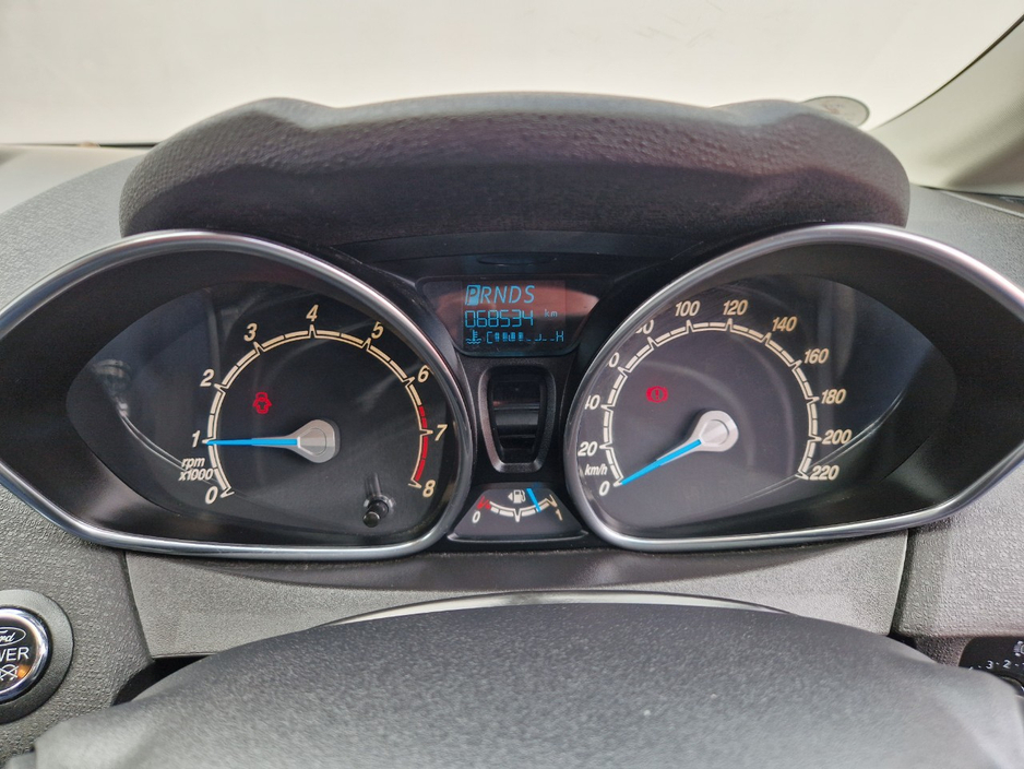 2016 Ford Fiesta - image 29