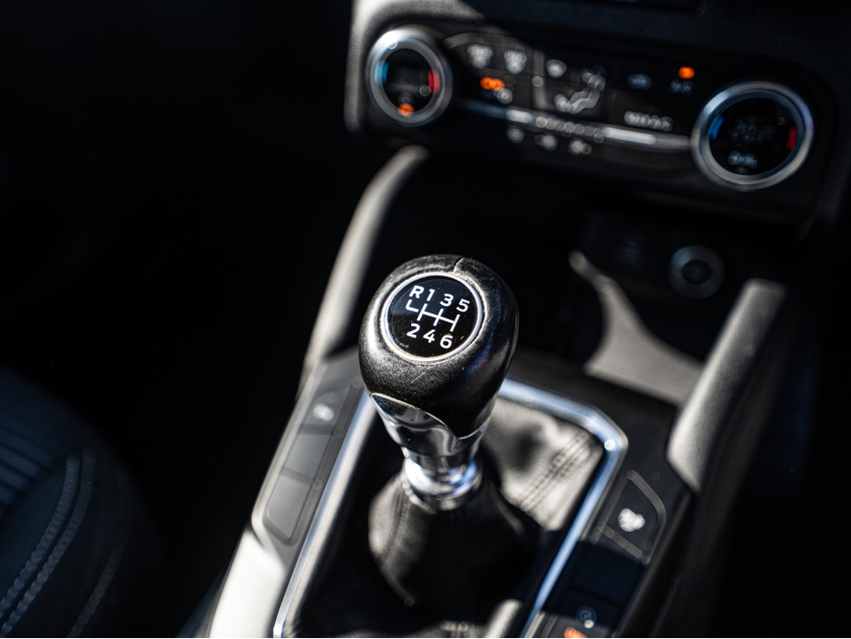 2020 Ford Kuga - image 32