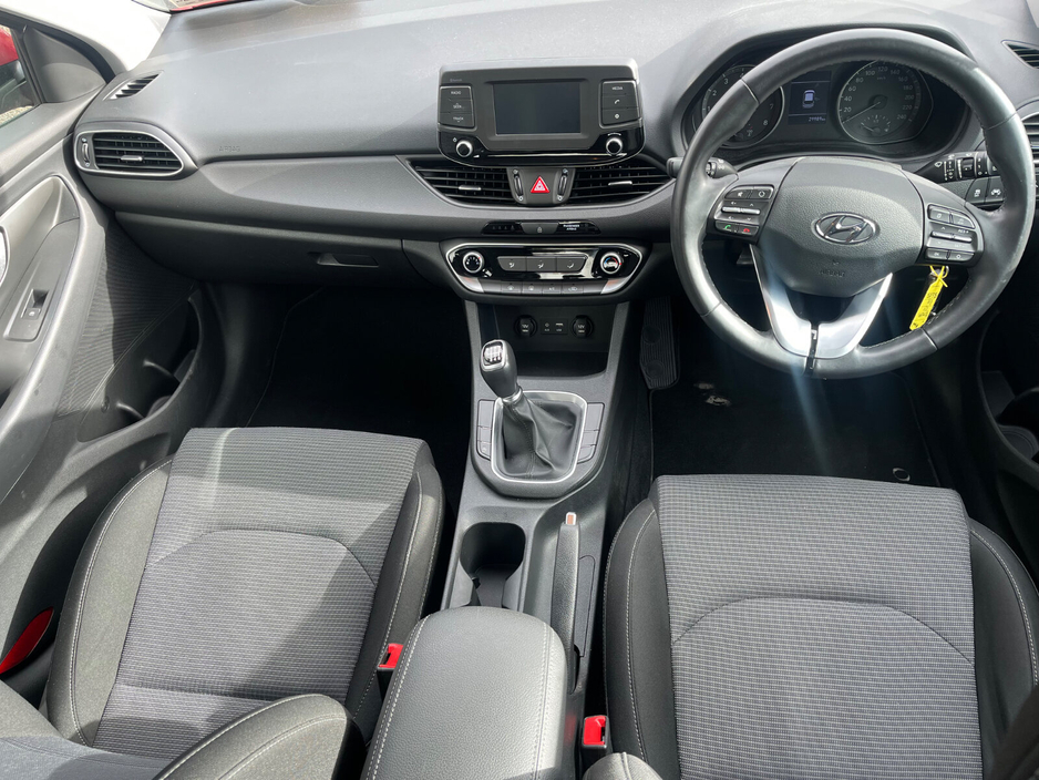 2017 Hyundai i30 - image 6