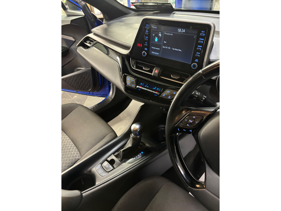 2021 Toyota C-HR - image 9