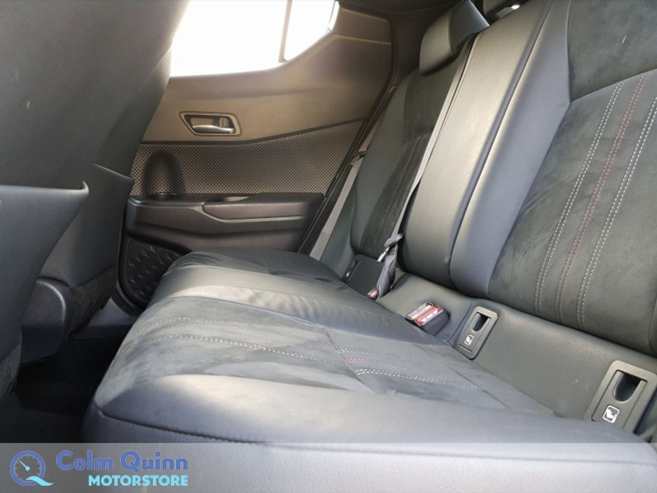 2022 Toyota C-HR - image 9