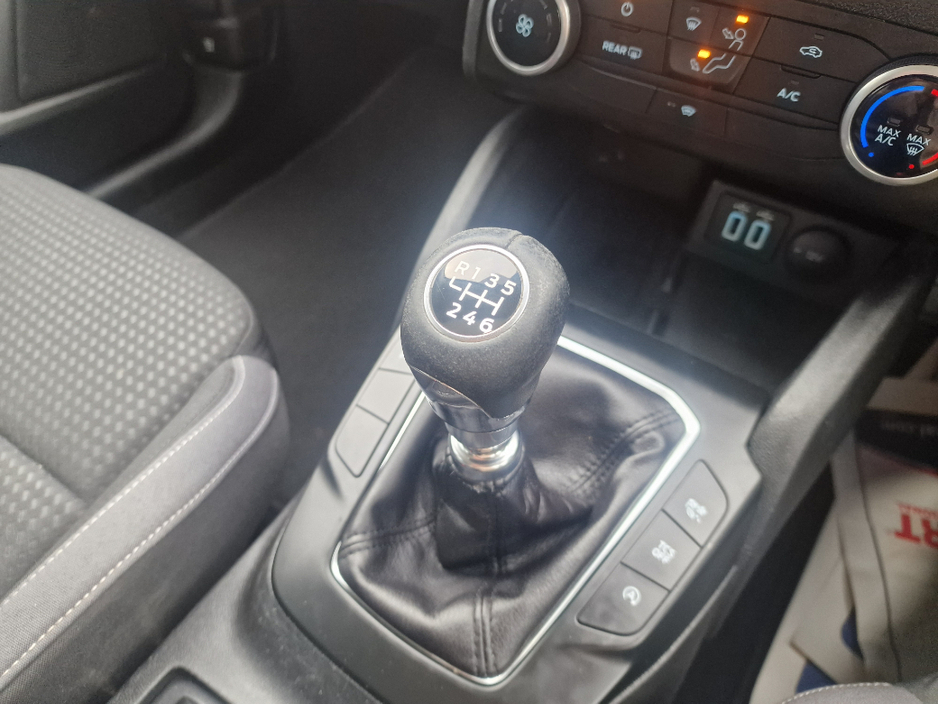 2021 Ford Focus - image 9