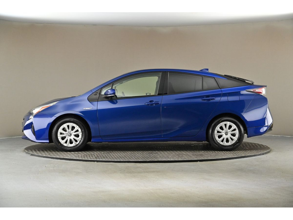 2019 Toyota Prius - image 5