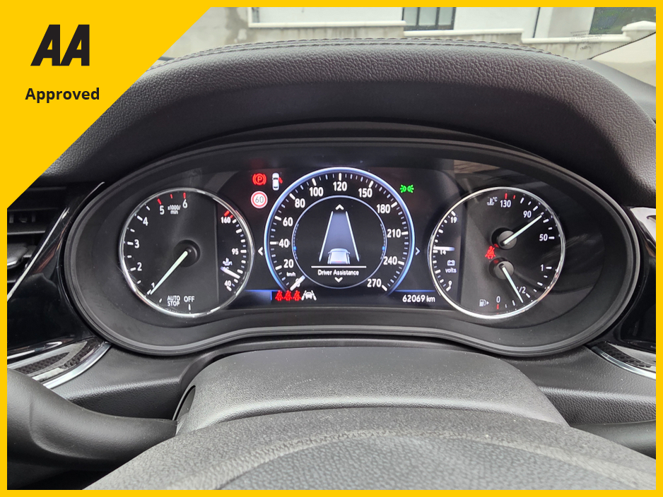 2022 Opel Insignia - image 22