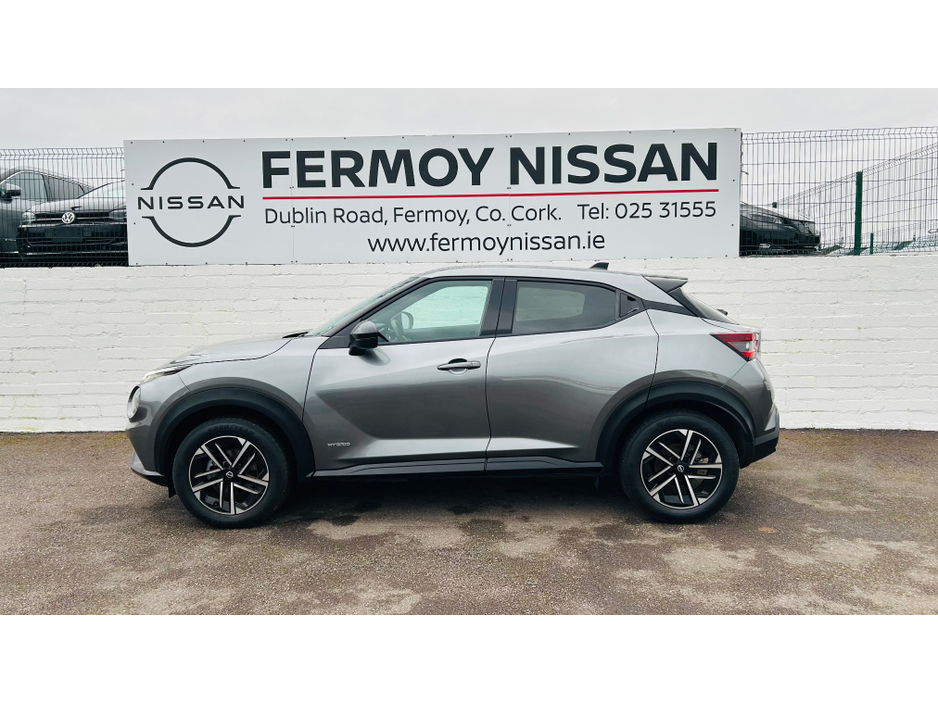 2024 Nissan Juke LOW MILEAGE AUTOMATIC HYBRID WITH REVERSE CAMERAS €30,995
