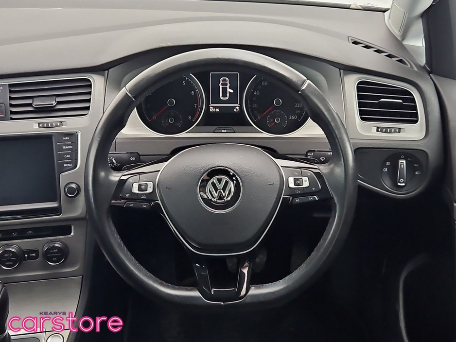 2016 Volkswagen Golf - image 18