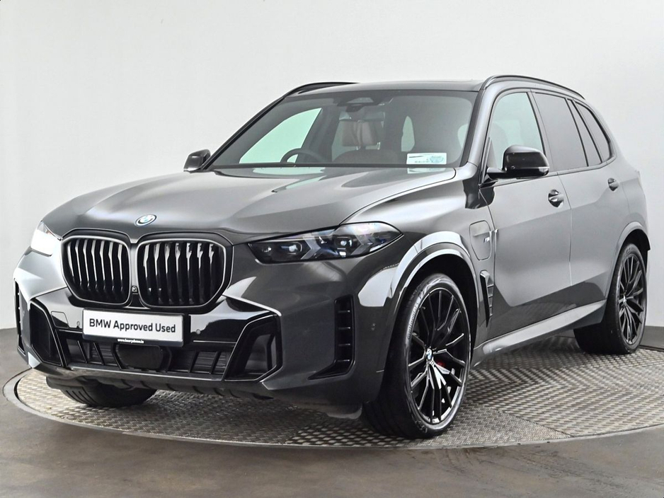 2025 BMW X5 - image 24