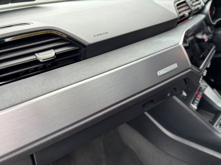 2020 Audi Q3 35 TDI 150HP S Tronic S line €29,950