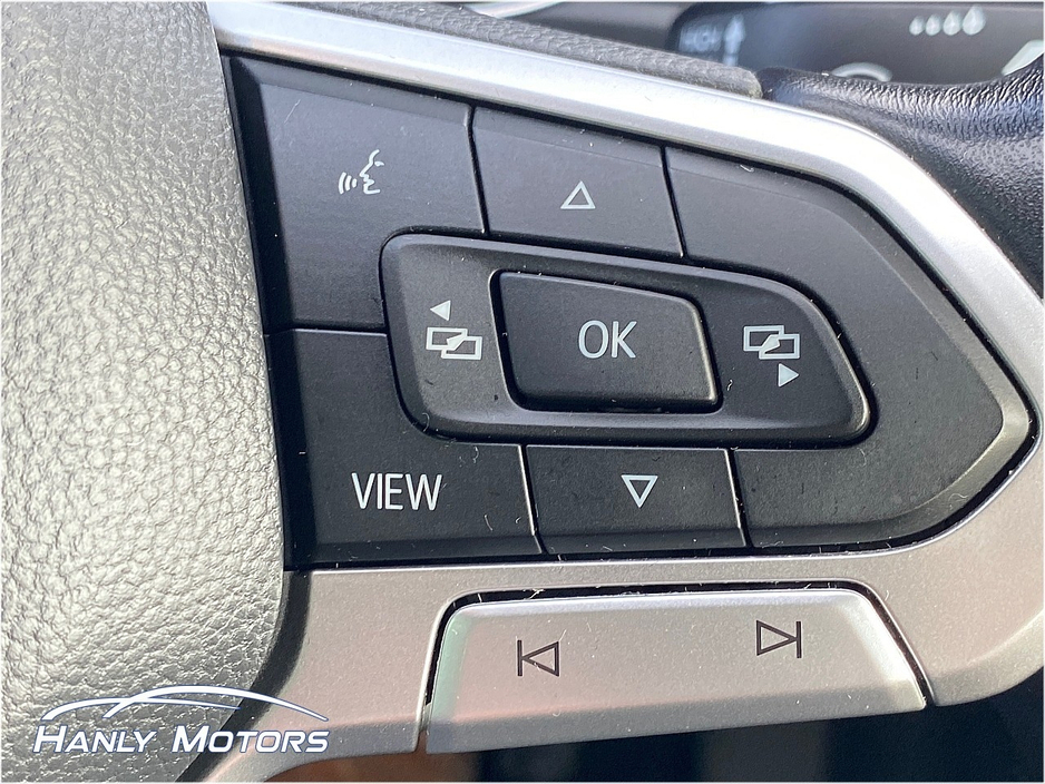 2020 Volkswagen Passat - image 19