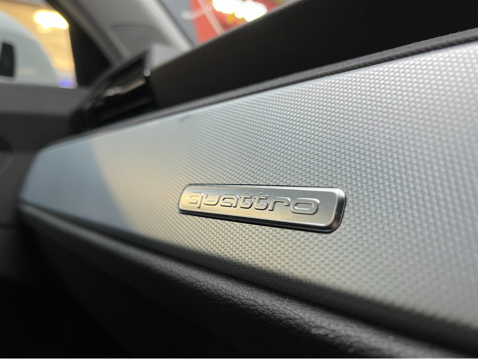 2024 Audi Q3 2024 AUDI Q3 SB 35TDI QUATTRO ADVANCE 2.0 AUTOMATIC / CRUISE CONTROL / 360° PARKING CAMERA / ELECTRIC HEATED SEATS / APPLE CARPLAY