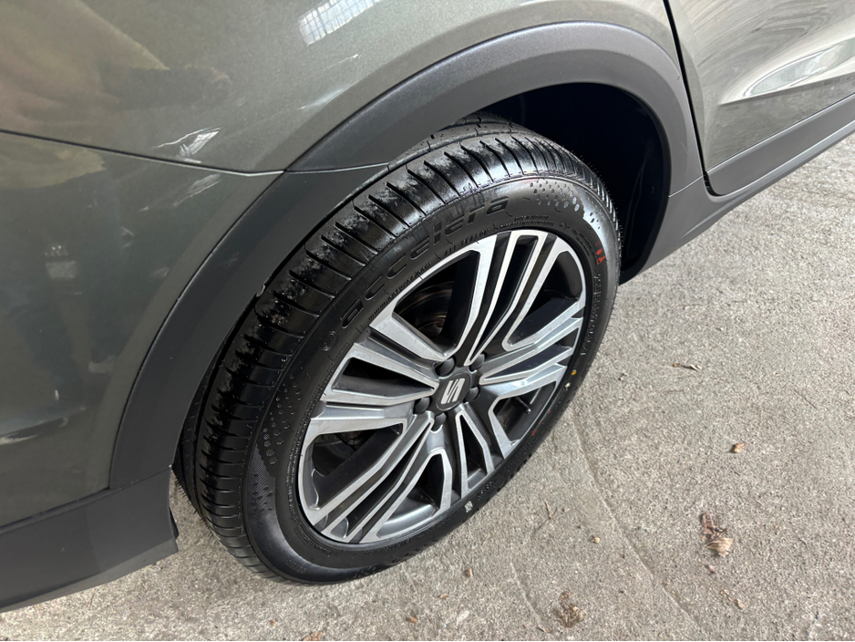 2023 SEAT Arona - image 8