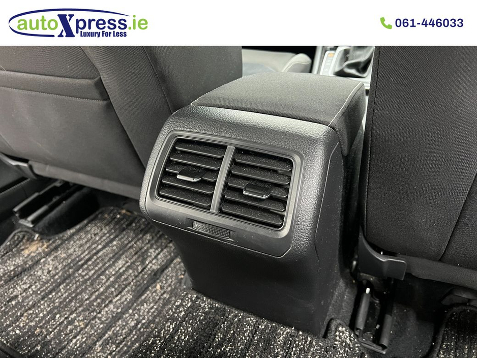 2016 Volkswagen Golf - image 14