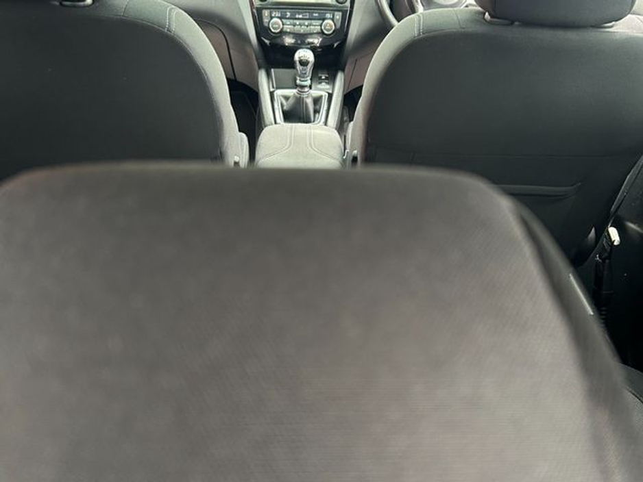 2018 Nissan Qashqai - image 9