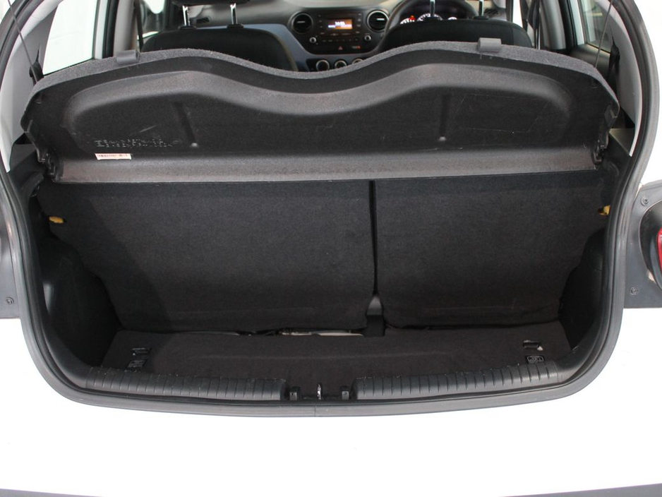 2020 Hyundai i10 - image 15