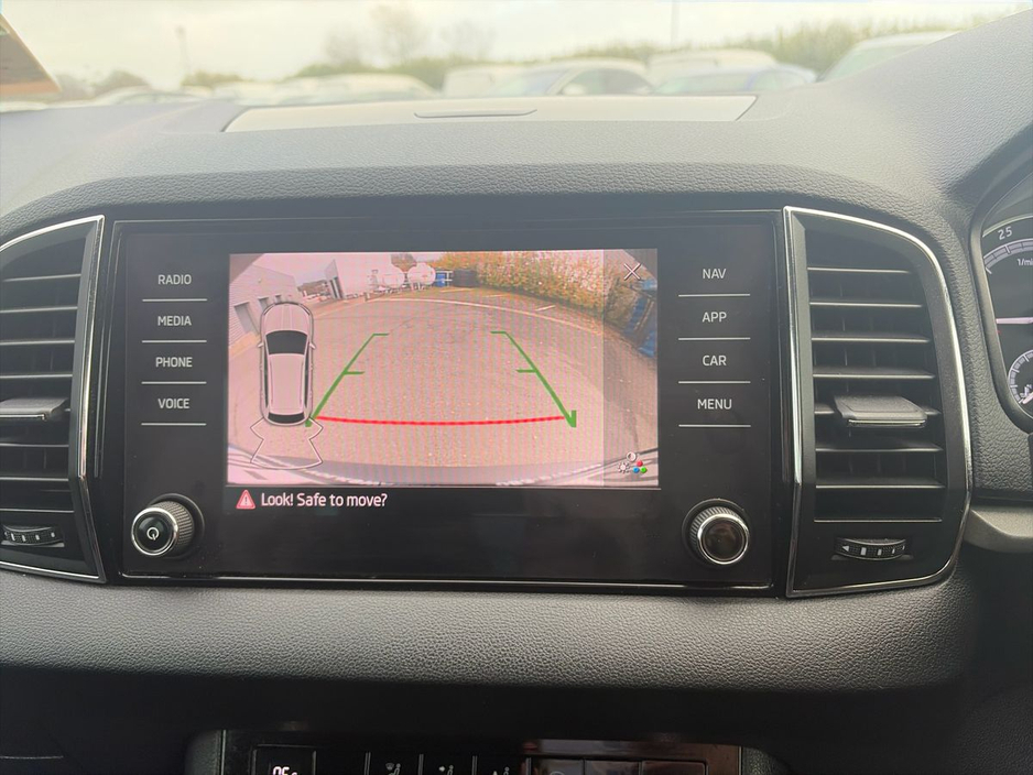 2021 Skoda Karoq - image 15