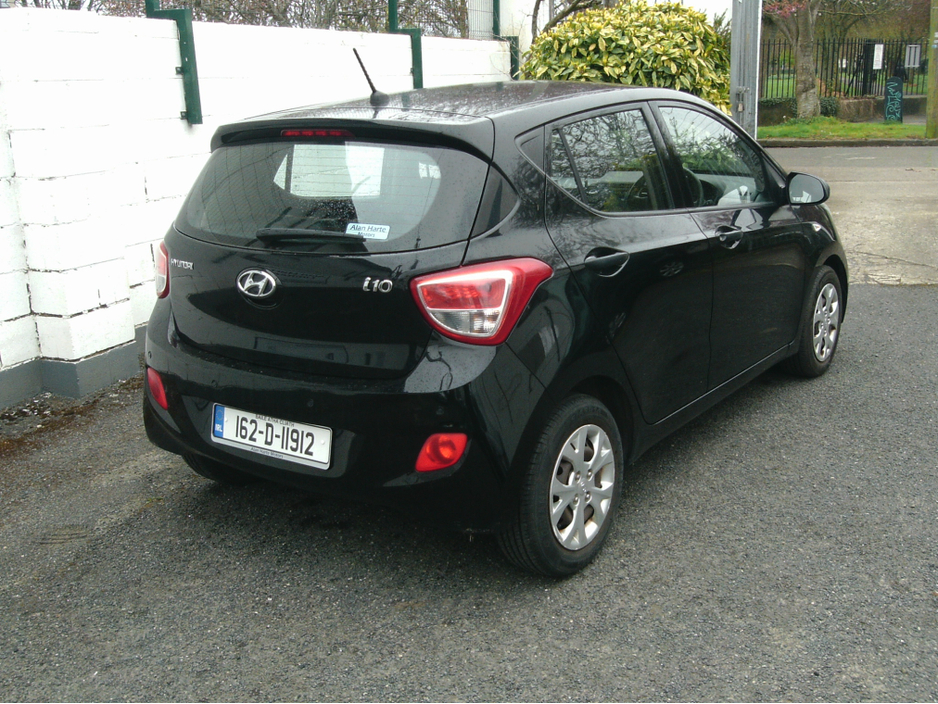 2016 Hyundai i10 - image 9