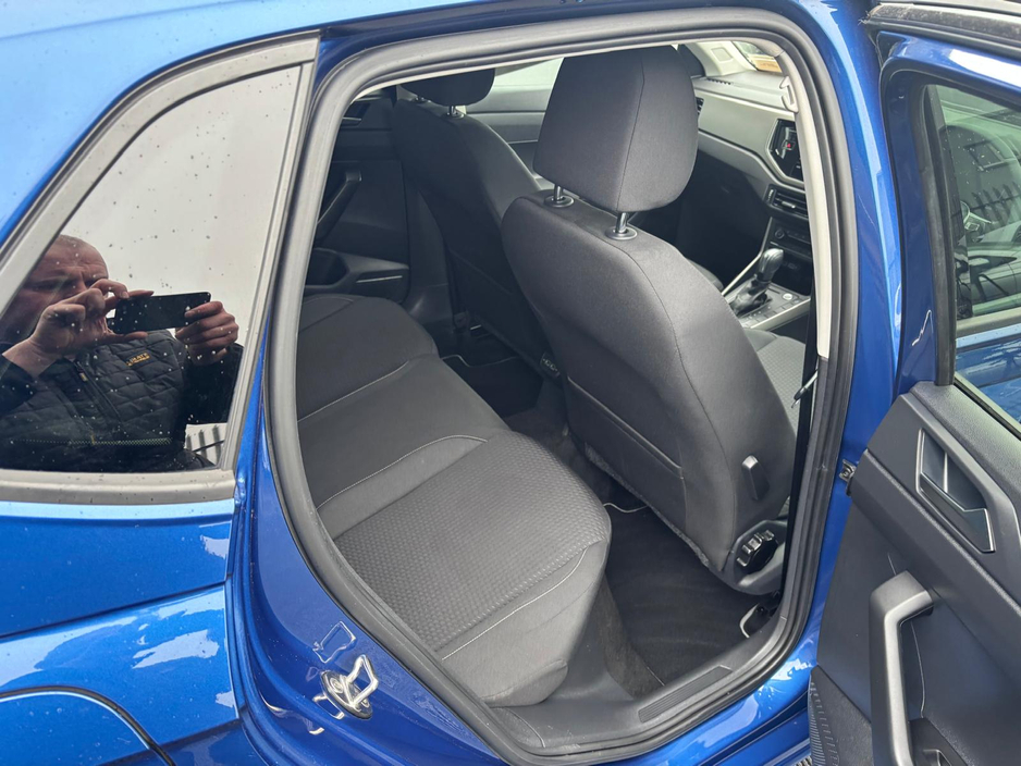 2020 Volkswagen Polo - image 5