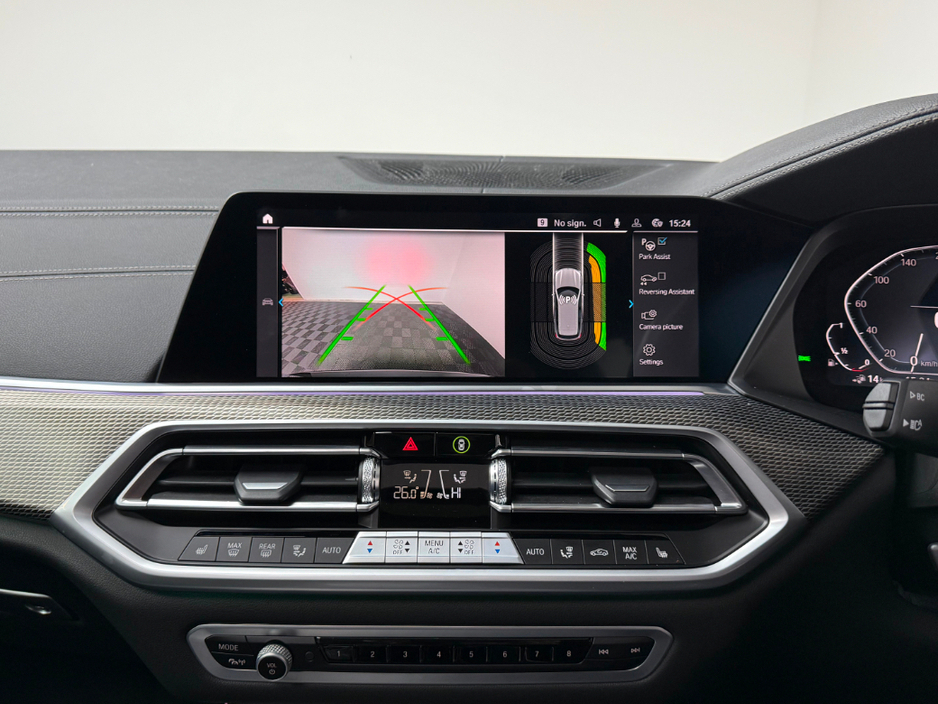 2023 BMW X5 - image 17