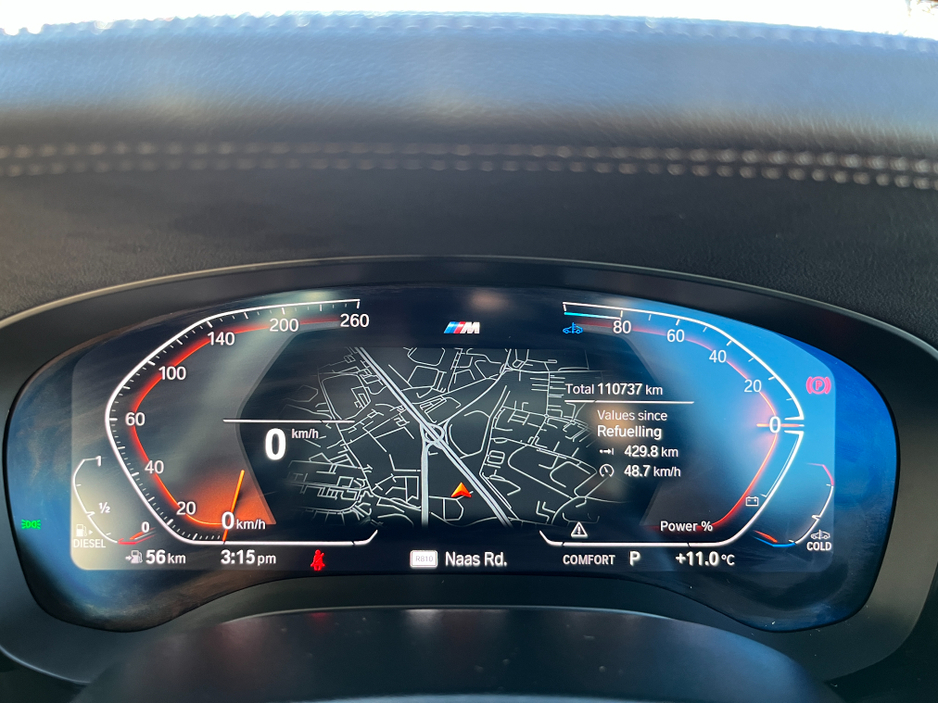 2021 BMW 5 Series - image 24