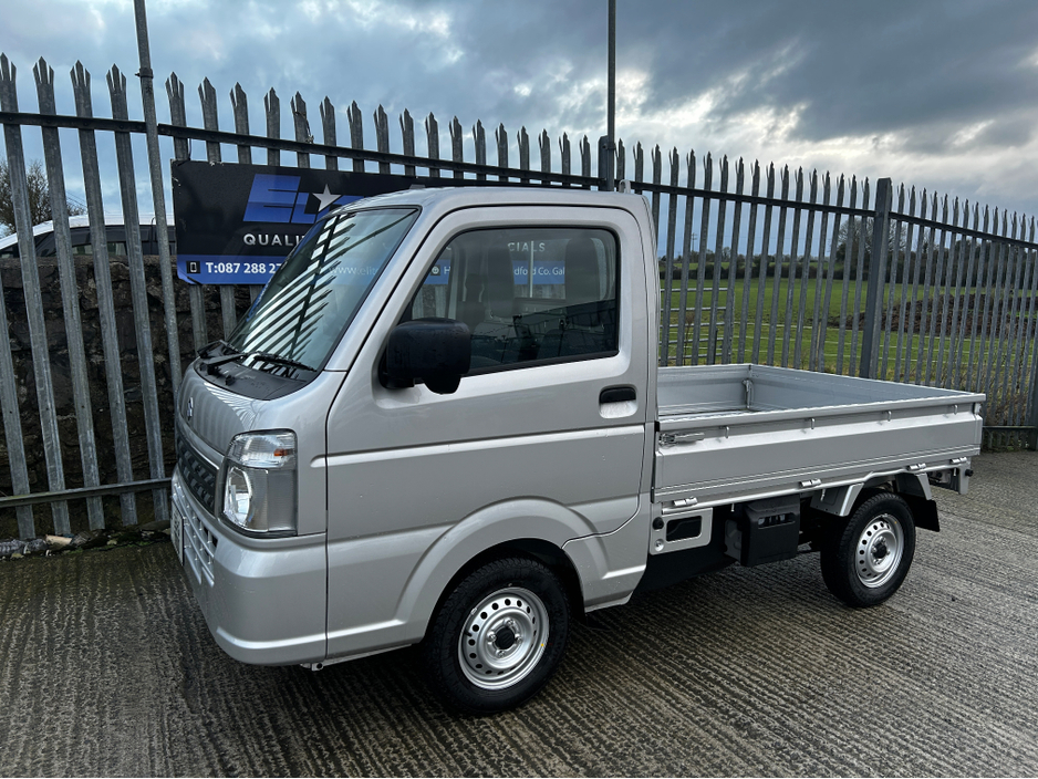 2025 Suzuki Carry Kai 660cc 350 kg Automatic 4wd €11,995