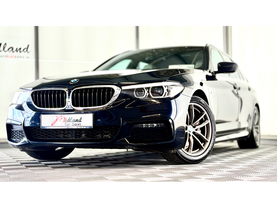 2019 BMW 5 Series - image 12