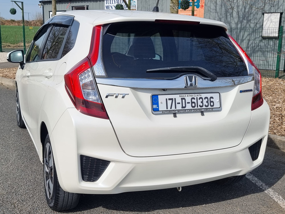 2017 Honda Fit - image 3