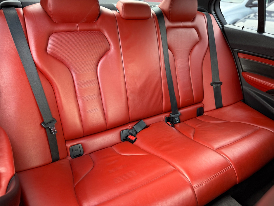 2014 BMW M3 - image 22