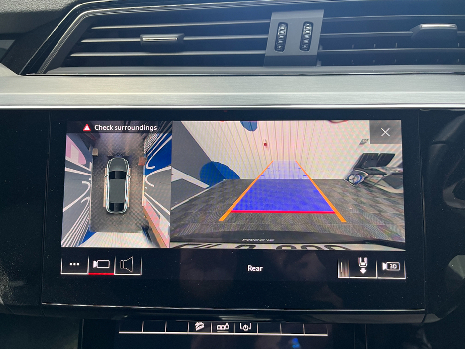 2021 Audi e-tron - image 26