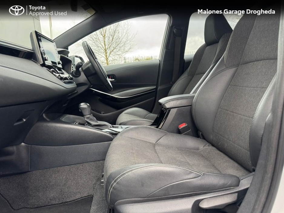 2022 Toyota Corolla 1.8 Hybrid Luna Sport Call Now 041 980 2420 €25,950