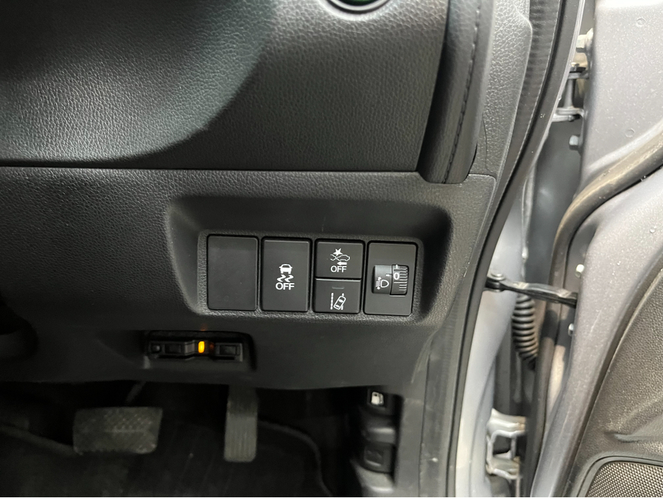 2022 Honda Shuttle - image 12