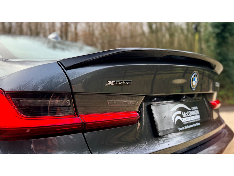 2021 BMW 3 Series 2021 (212)  BMW 330e M-SPORT X-DRIVE (4WD) 290BHP €25,999
