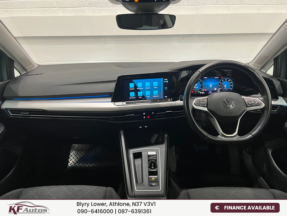 2023 Volkswagen Golf Life 2.0TDI 115bhp 5dr Auto - 232 Reg €29,995