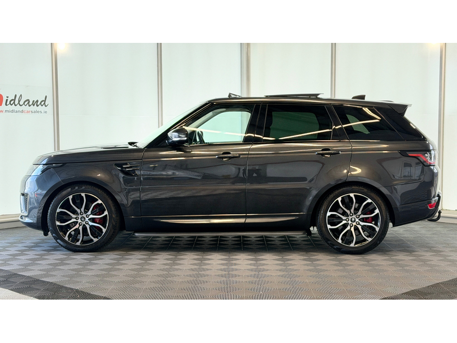 2022 Land Rover Range Rover Sport - image 2