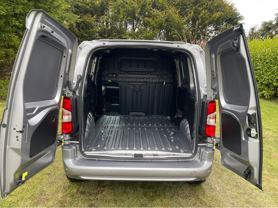 2024 Citroen Berlingo - image 21