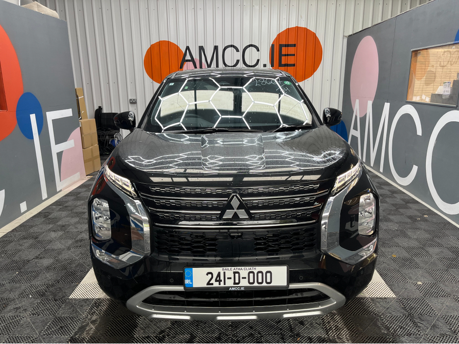 2024 Mitsubishi Outlander - image 5