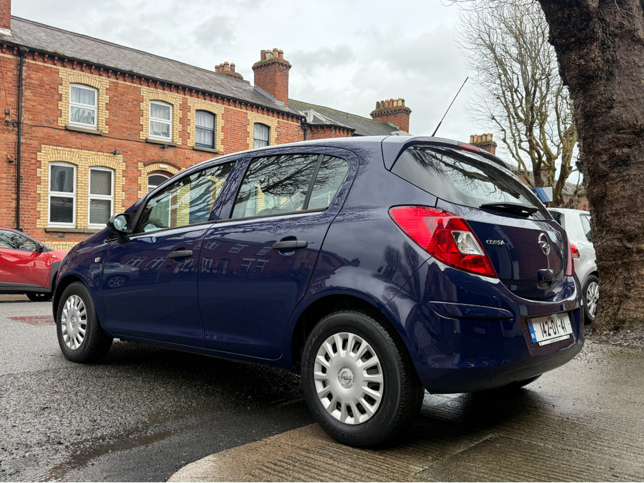 2014 Opel Corsa - image 8