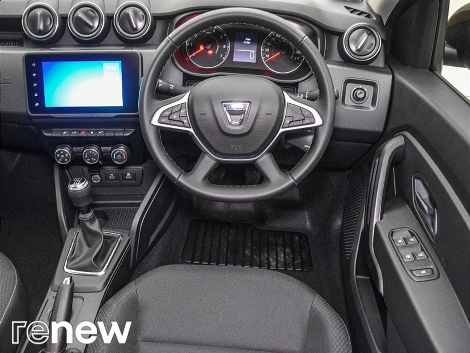 2022 Dacia Duster - image 29