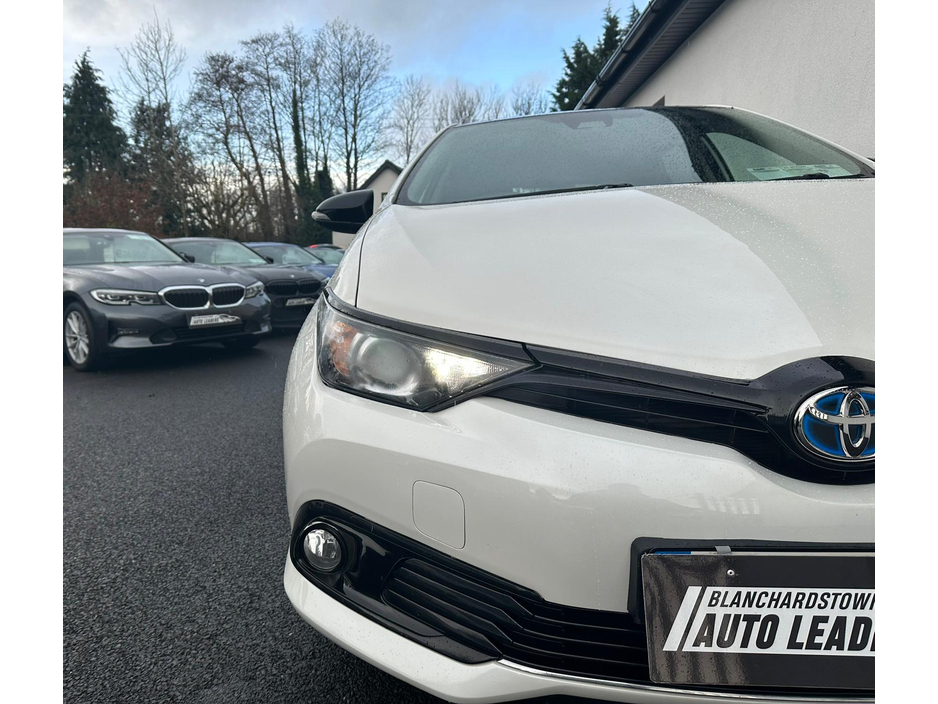2018 Toyota Auris 1.8 HYBRID LUNA SPORT 136BHP AUTO LOW KM €16,450