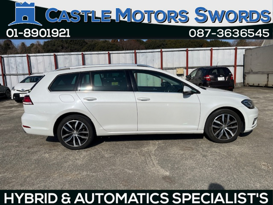 2019 Volkswagen Golf - image 3