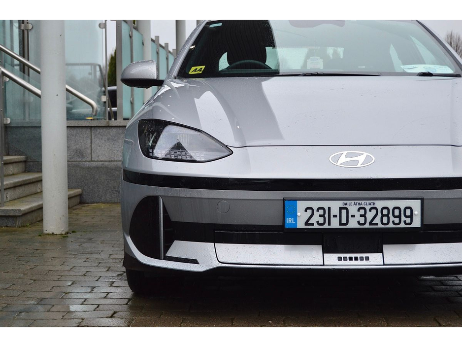 2023 Hyundai Ioniq 6 Ioniq 6 Signature 53 kW €30,995
