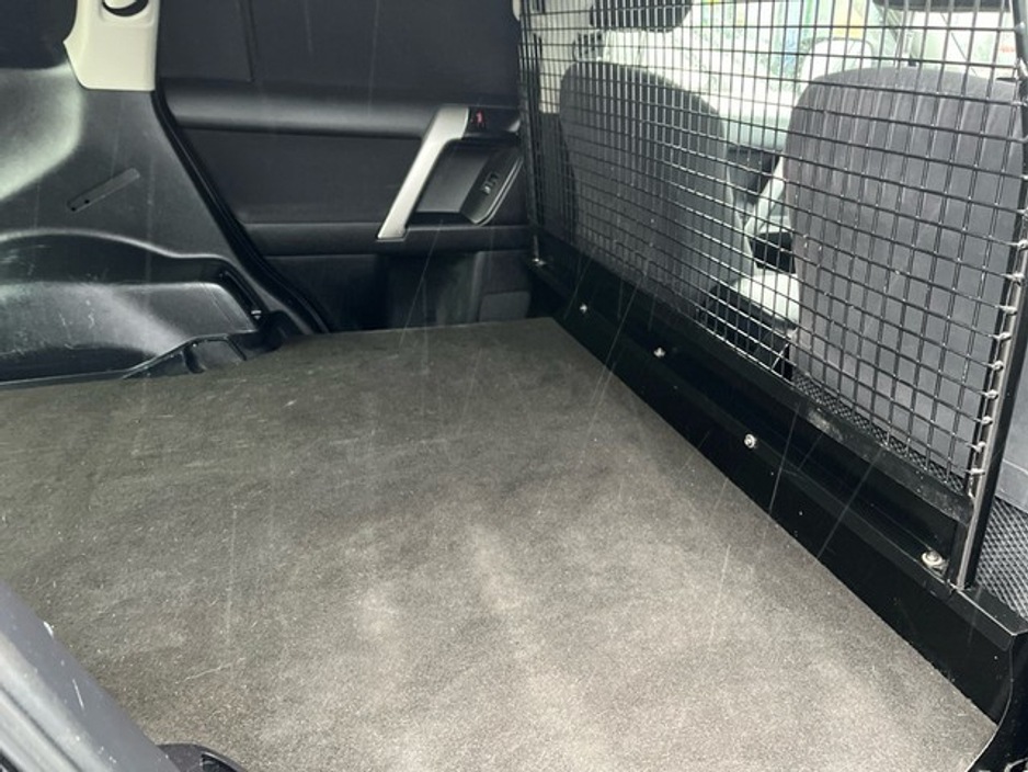 2021 Toyota Landcruiser - image 8